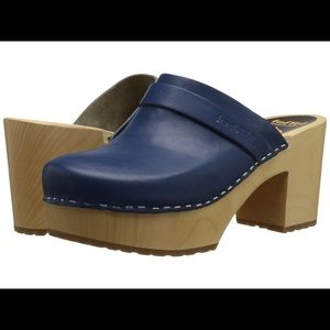 NWT Swedish Hasbeens